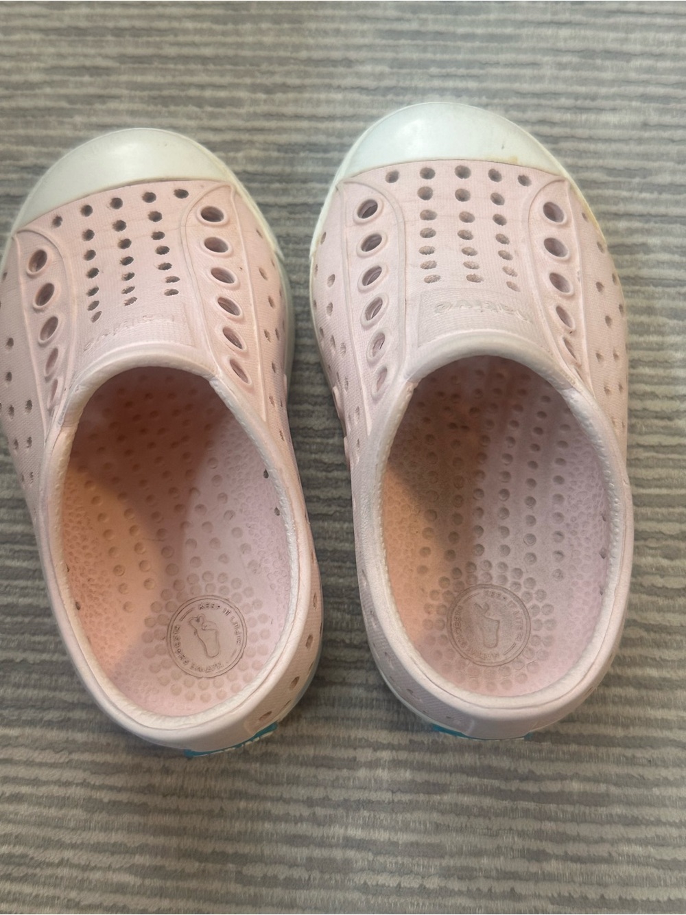 ๐ธ Native Jefferson Blush Pink Slip-On Shoes C5 ๐ธ - Picture 2 of 5